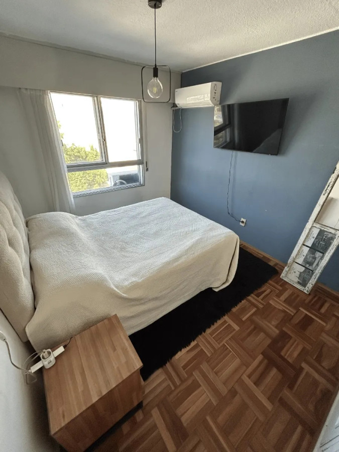 Apartamento ID.4810 - Alquiler Apartamento 2 Dormitorios Amoblado Pocitos
