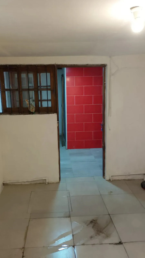 Apartamento ID.5624 - Alquiler Apartamento 1 Dormitorio Prado con Patio y Galpon