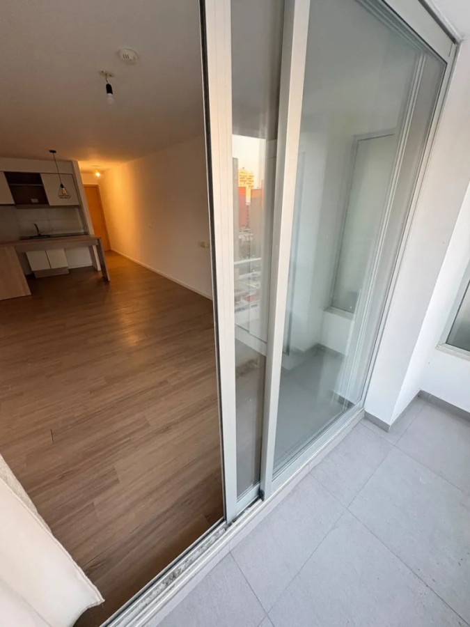 Apartamento ID.6732 - Alquiler Apartamento Monoambiente Pocitos con balcon