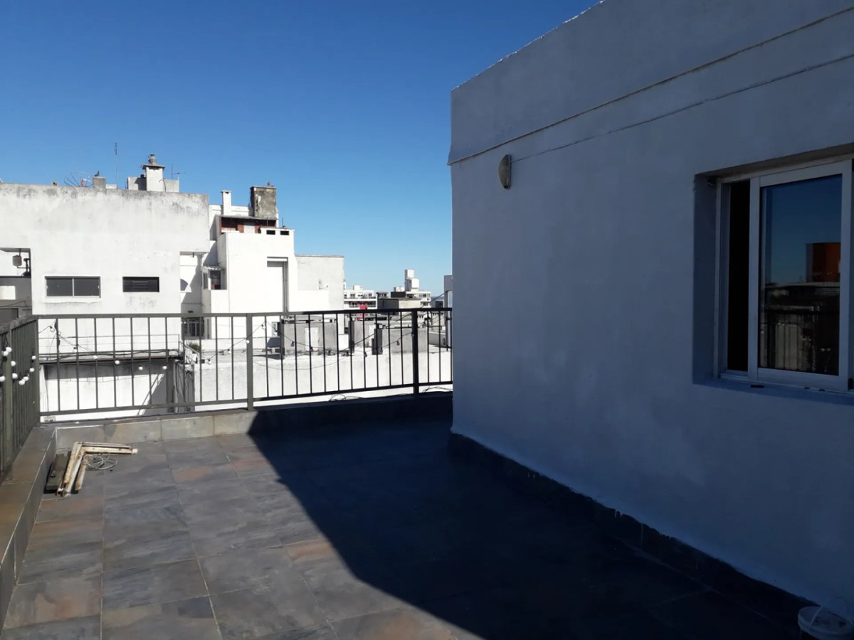 Apartamento ID.6749 - Alquiler Apartamento Penthouse 1 Dormitorio Centro Terraza
