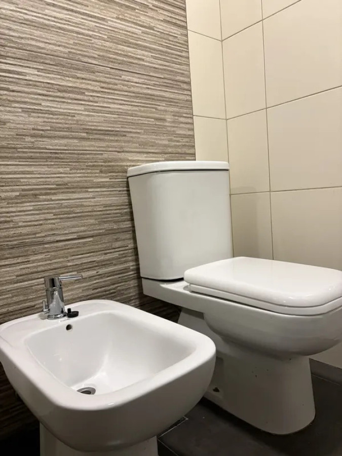 Apartamento ID.6499 - Alquiler Apartamento 1 Dormitorio Pocitos con balcon 