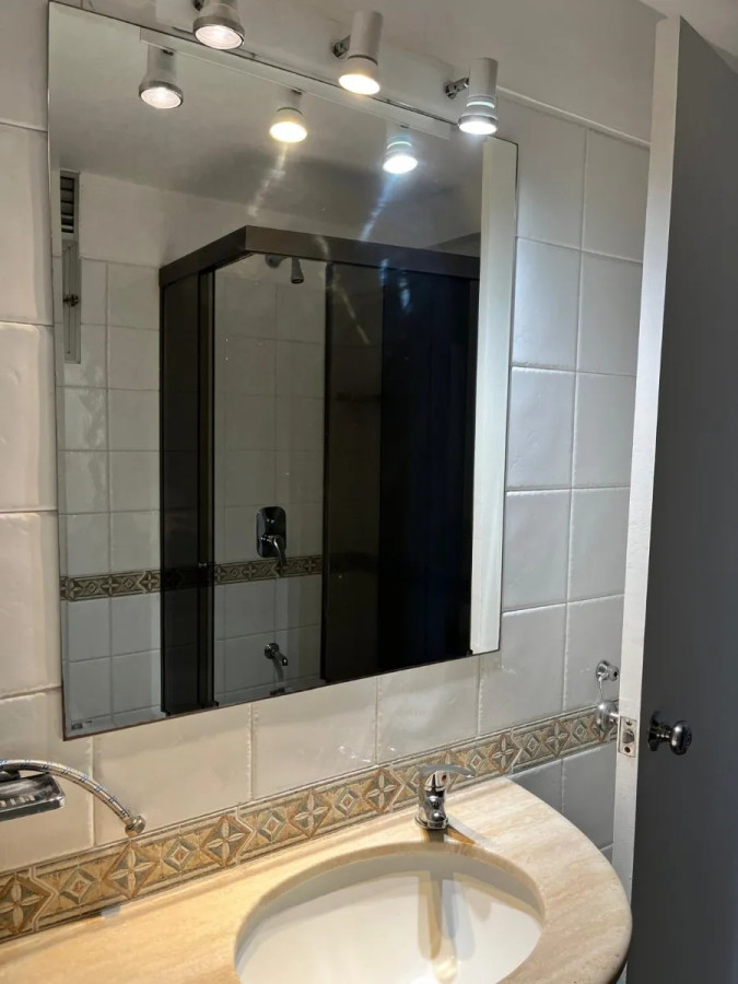 Apartamento ID.4723 - Alquiler Apartamento 2 Dormitorios Cordón con balcón y garaje