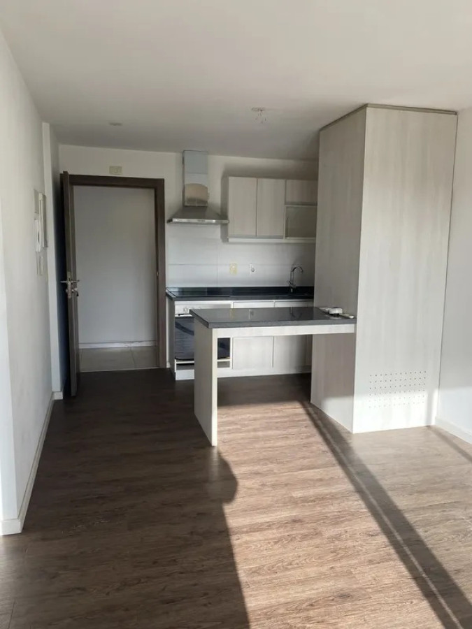 Apartamento ID.6001 - Alquiler Apartamento 1 Dormitorio Centro con balcon