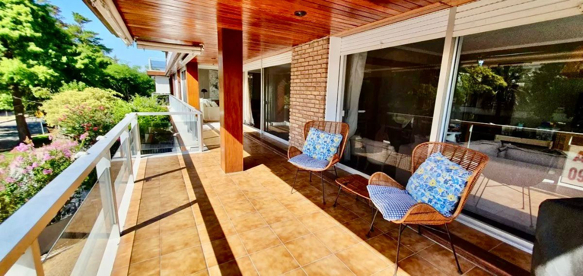 Apartamento ID.3930 - Alquiler Apartamento 3 Dormitorios Carrasco con Terraza