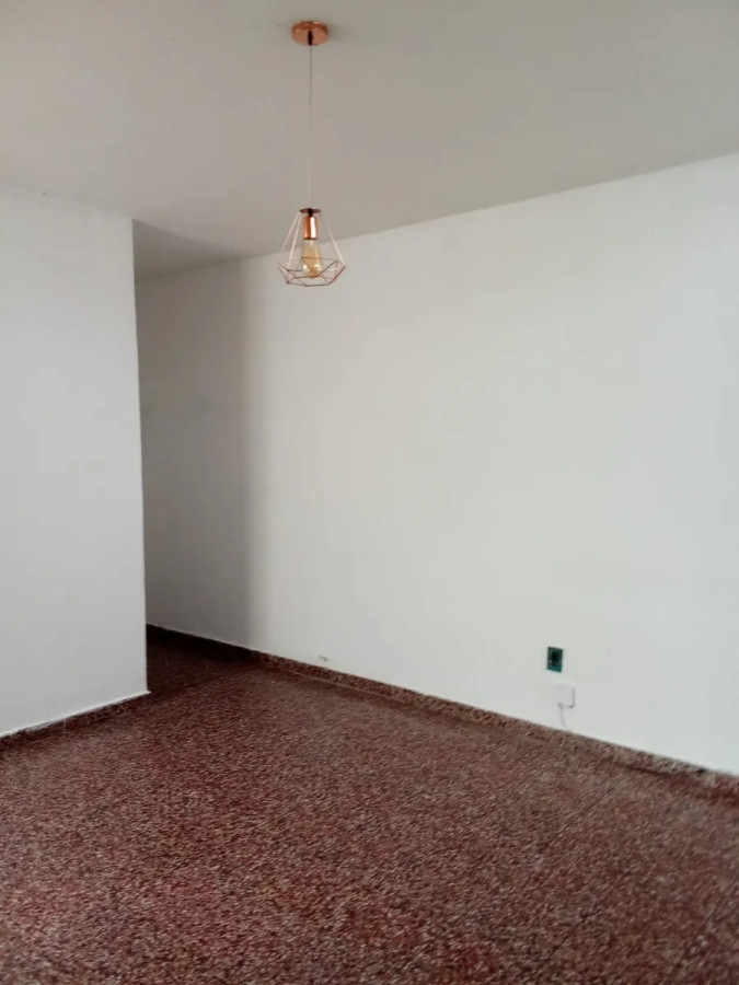Apartamento ID.4675 - Alquiler Apartamento 2 Dormitorios Pocitos con patio y azotea