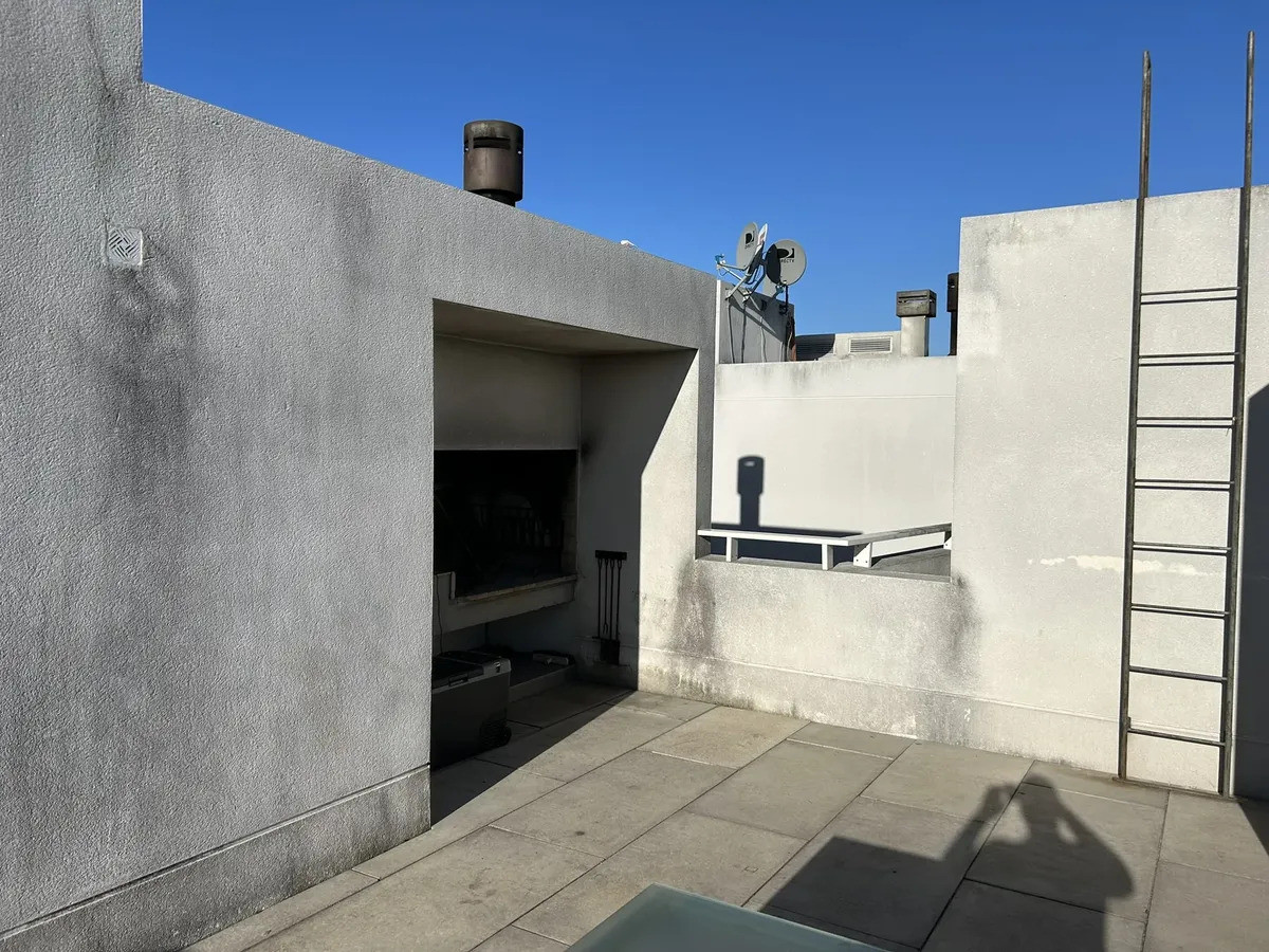 Apartamento ID.6156 - Alquiler Apartamento 2 Dormitorios Cordón con balcon y garaje