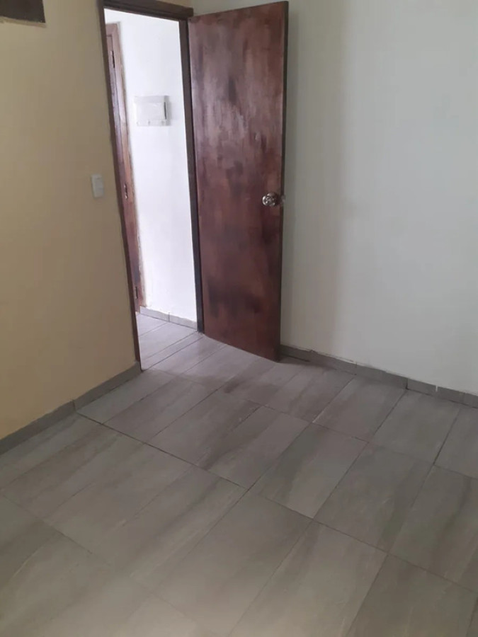 Apartamento ID.5624 - Alquiler Apartamento 1 Dormitorio Prado con Patio y Galpon