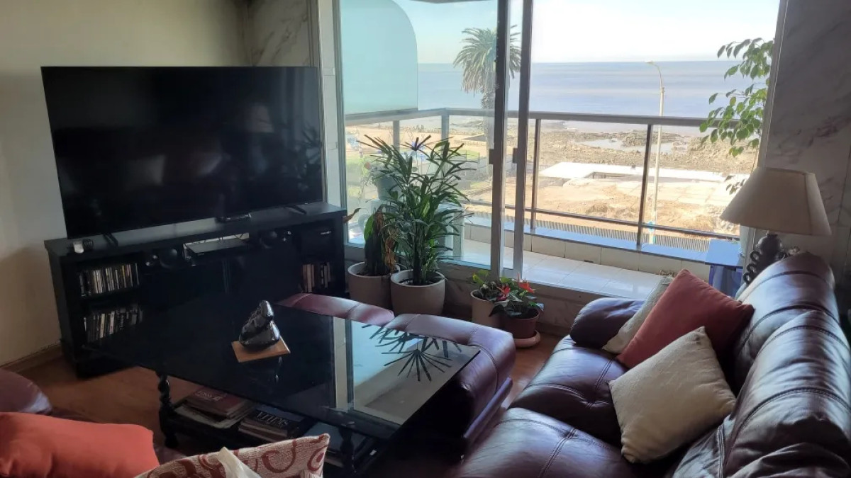Apartamento ID.4655 - Alquiler Apartamento 3 Dormitorios Punta Carretas con Balcón