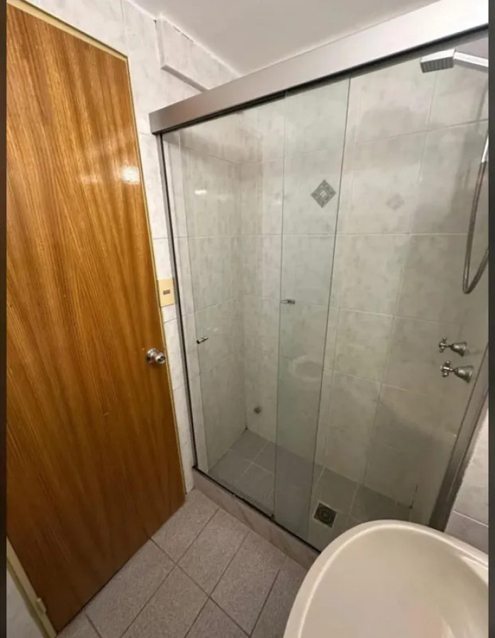 Apartamento ID.6018 - Venta Apartamento 3 Dormitorios Pocitos con balcon y cochera