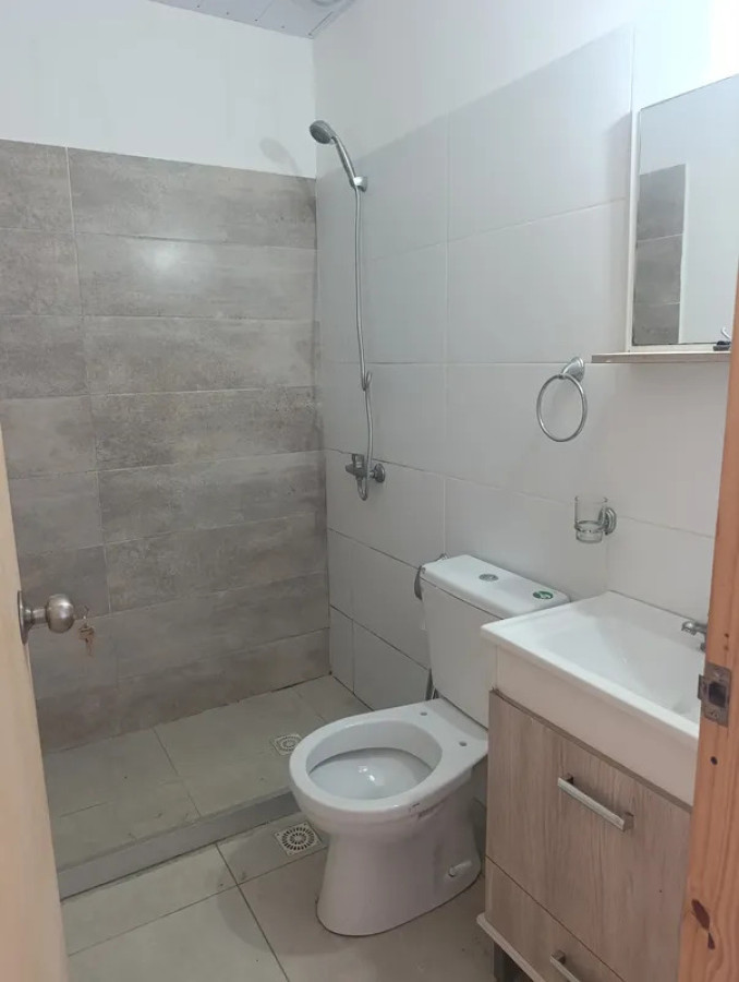 Apartamento ID.6258 - Alquiler Apartamento 2 Dormitorios Brazo Oriental con patio 
