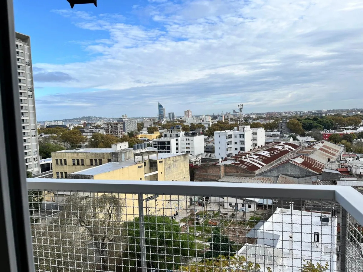 Apartamento ID.4723 - Alquiler Apartamento 2 Dormitorios Cordón con balcón y garaje