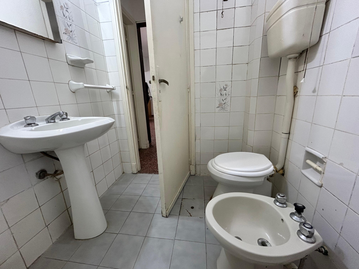Apartamento ID.4570 - Venta Apartamento 1 Dormitorio La Blanqueada con Patio
