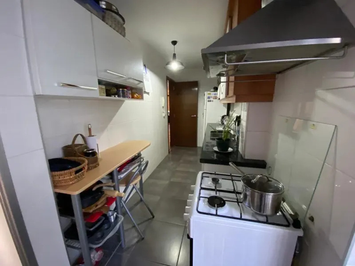 Apartamento ID.6805 - Venta Apartamento 2 Dormitorios Punta Carretas balcon y cochera