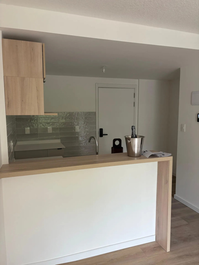 Apartamento ID.5556 - Alquiler Apartamento 1 Dormitorio La Blanqueada con balcon