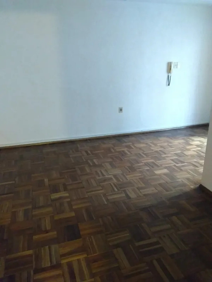 Apartamento ID.6152 - Alquiler Apartamento 1 Dormitorio Centro con balcon