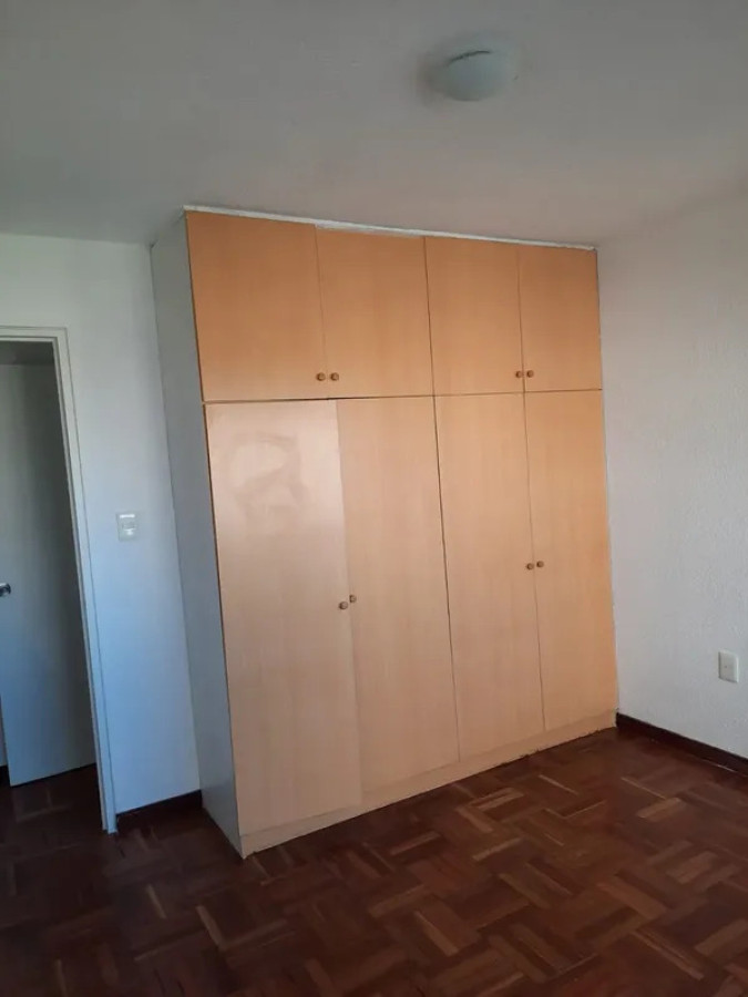 Apartamento ID.6220 - Alquiler Apartamento 2 Dormitorios Tres Cruces con garaje