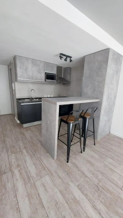 Apartamento ID.5943 - Alquiler Apartamento Monoambiente Punta Carretas con cochera