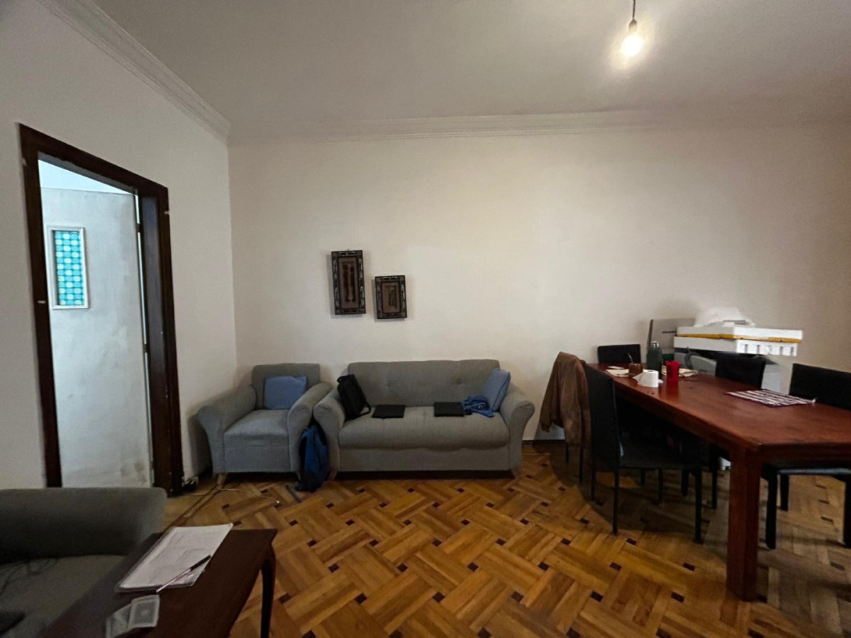 Apartamento ID.6470 - Venta con Renta Apartamento 2 Dormitorios Cordón con balcon