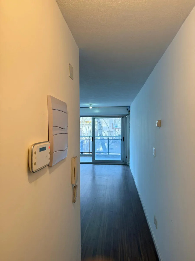 Apartamento ID.5067 - Alquiler Apartamento Monoambiente Parque Rodo con balcon