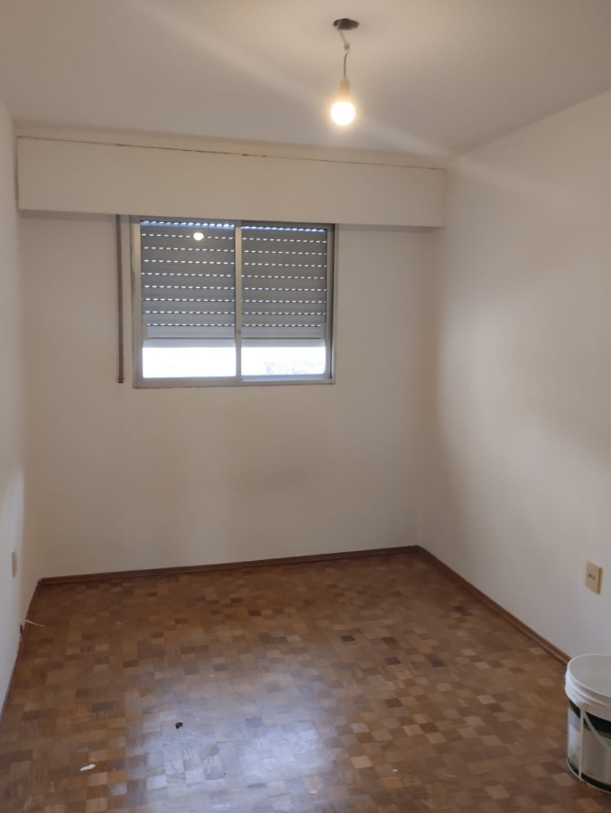 Apartamento ID.4324 - Alquiler Apartamento 4 Dormitorios Punta Carretas con Garaje