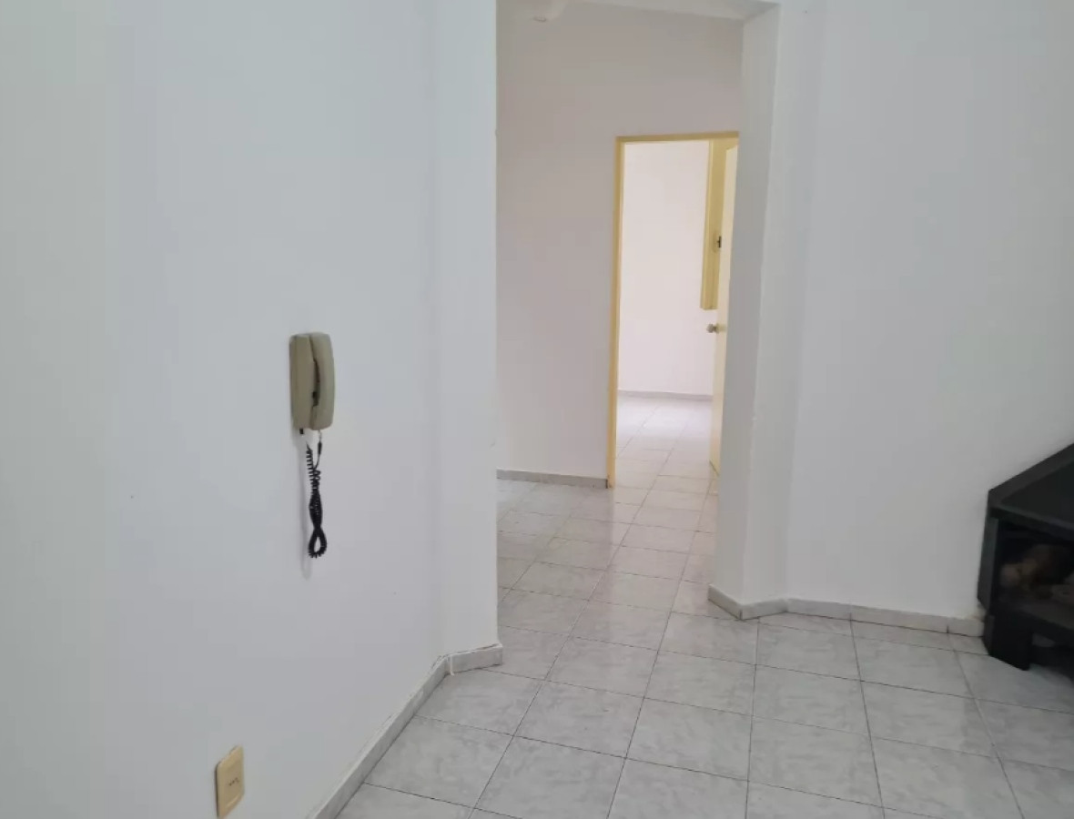 Apartamento ID.3245 - Alquiler Apartamento 2 Dormitorios Barrio Sur con Patio
