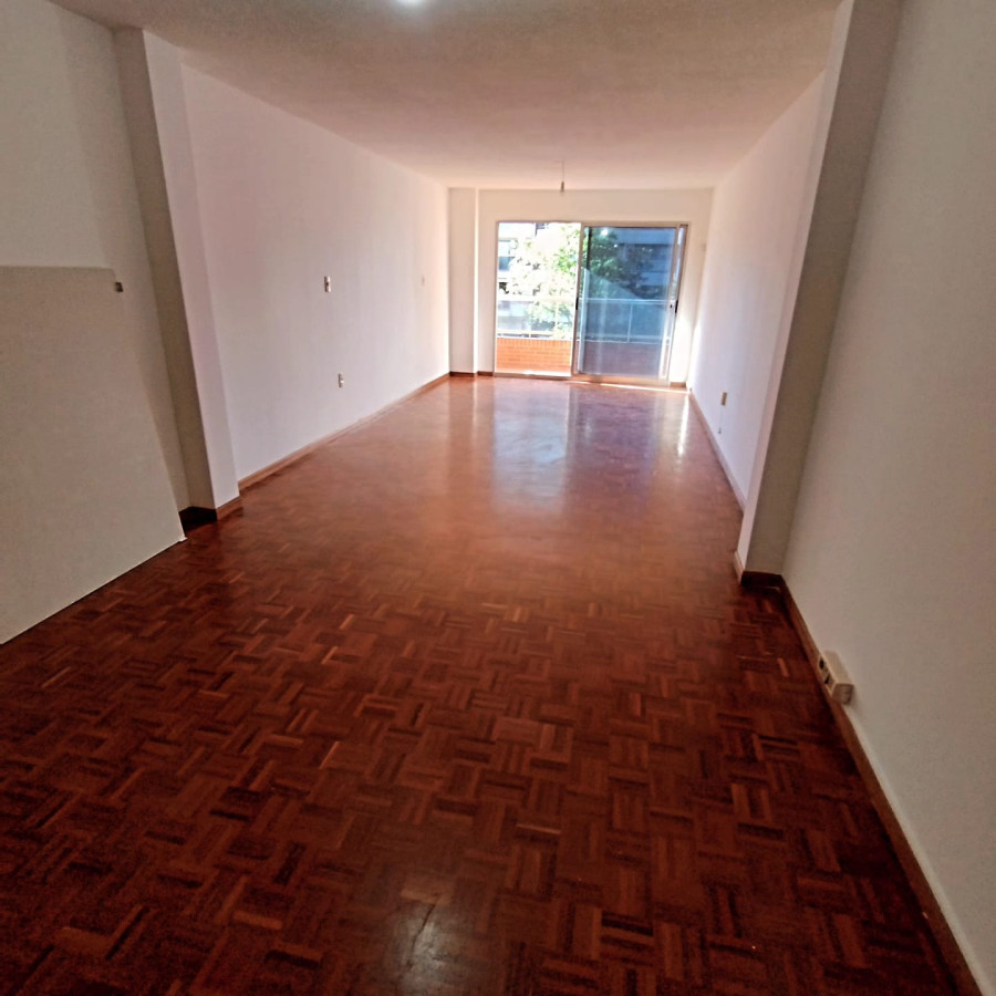 Apartamento ID.5548 - Alquiler Apartamento Monoambiente Pocitos con Balcon
