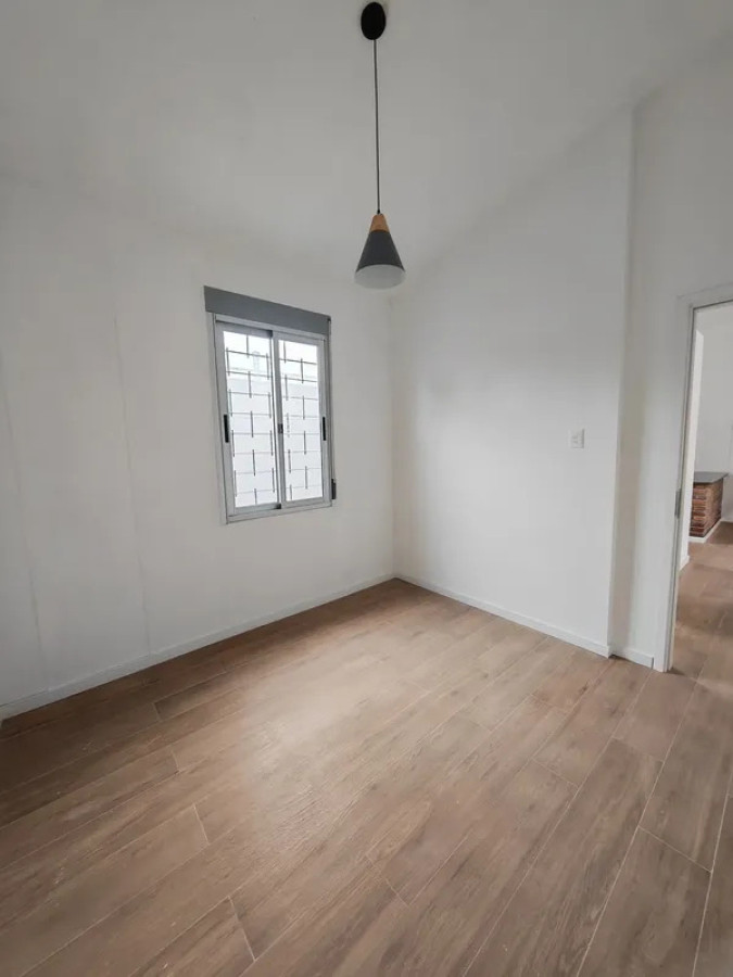 Apartamento ID.6219 - Alquiler Apartamento 2 Dormitorios Buceo con patio y cochera