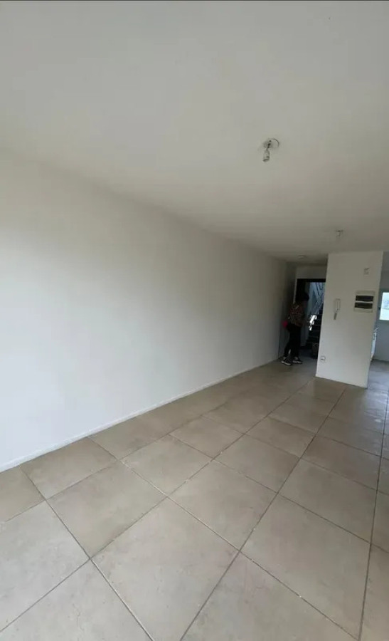 Apartamento ID.6617 - Venta con Renta Apartamento 2 Dormitorios Brazo Oriental