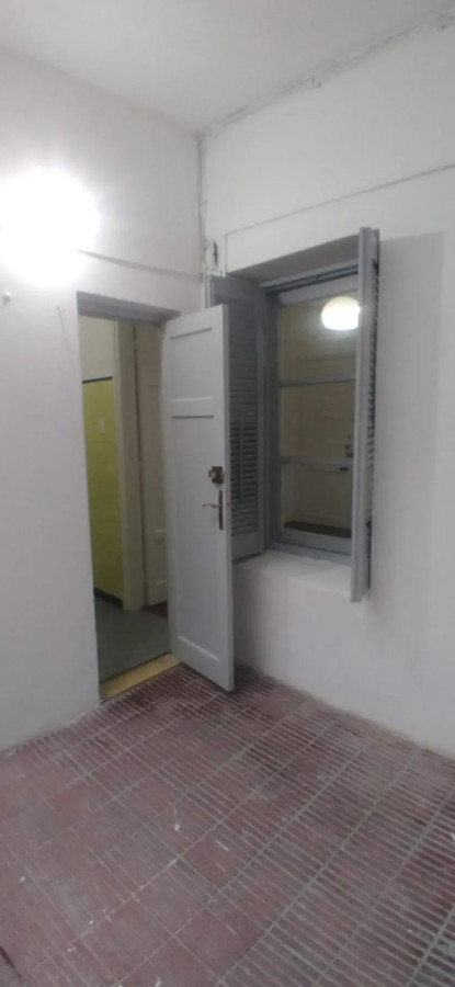 Apartamento ID.6729 - Alquiler Apartamento 1 Dormitorio Centro con Patio Interno