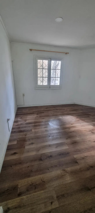 Apartamento ID.6575 - Alquiler Apartamento 2 Dormitorios Palermo con Patio 