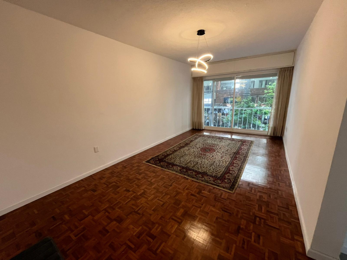 Apartamento ID.5640 - Alquiler Apartamento 4 Dormitorios Pocitos con terraza