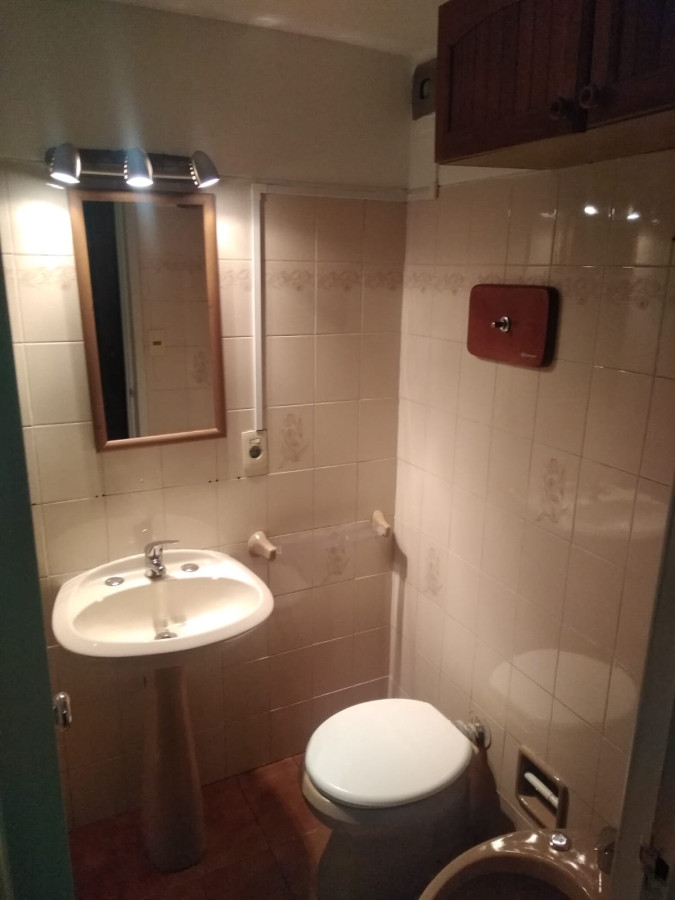 Apartamento ID.5056 - Alquiler Apartamento 1 Dormitorio Centro con Balcón