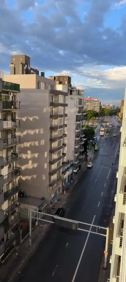 Apartamento ID.6257 - Alquiler Apartamento 1 Dormitorio Tres cruces con balcon