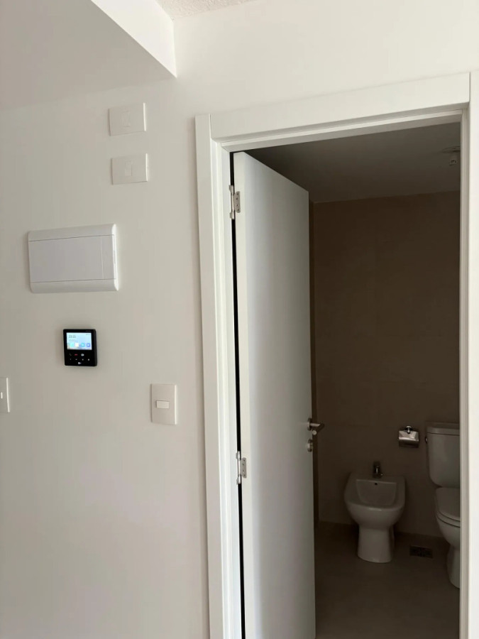 Apartamento ID.5556 - Alquiler Apartamento 1 Dormitorio La Blanqueada con balcon