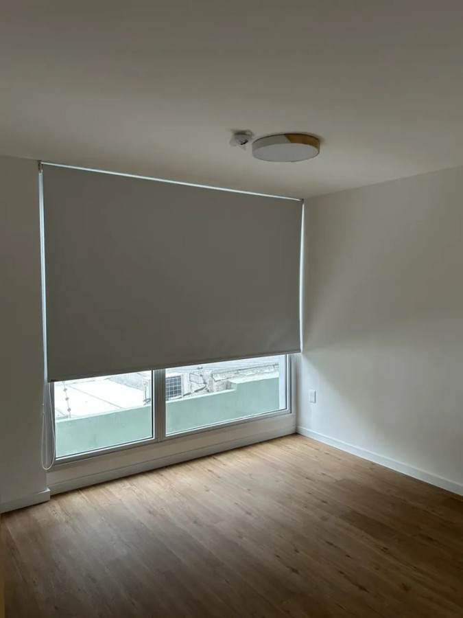 Apartamento ID.6331 - Alquiler Apartamento 2 Dormitorios Centro Balcon y Garaje