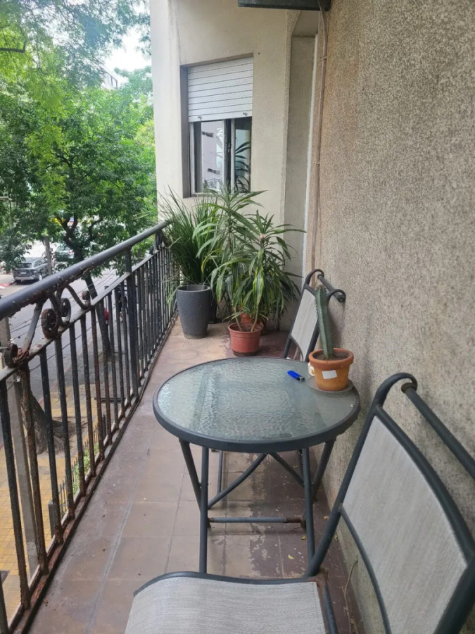 Apartamento ID.6085 - Venta Apartamento 4 Dormitorios Pocitos con balcon