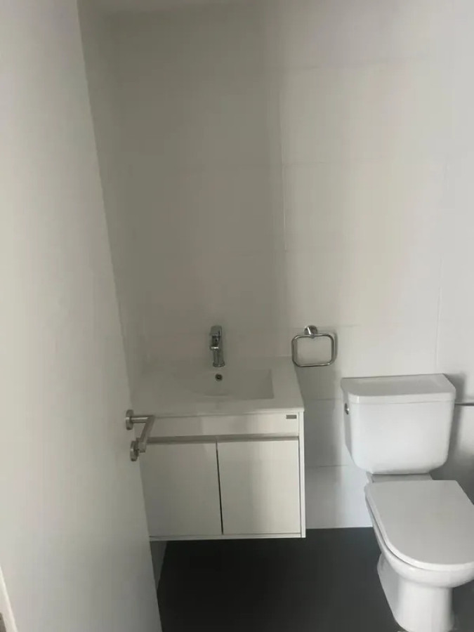 Apartamento ID.6654 - Alquiler Apartamento 1 Dormitorio Centro con balcon