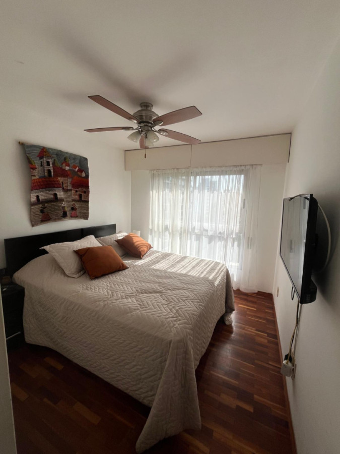 Apartamento ID.5843 - Alquiler Apartamento 1 Dormitorio Pocitos con Balcon 