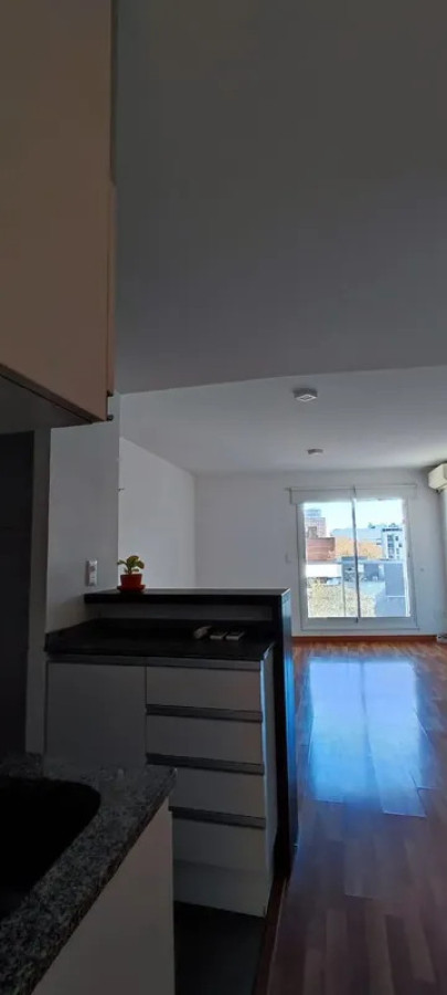 Apartamento ID.6668 - Alquiler Apartamento 2 Dormitorios Cordon con balcon