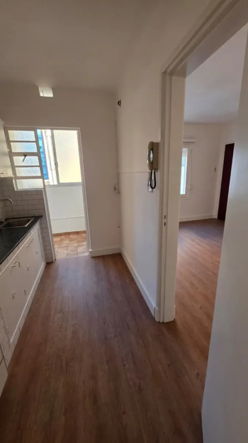 Apartamento ID.6806 - Alquiler Apartamento 1 Dormitorio Tres Cruces 