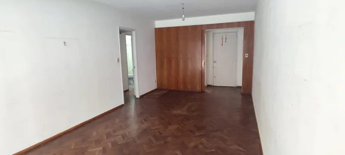 Apartamento ID.5932 - Venta Apartamento 3 Dormitorios Pocitos con balcon