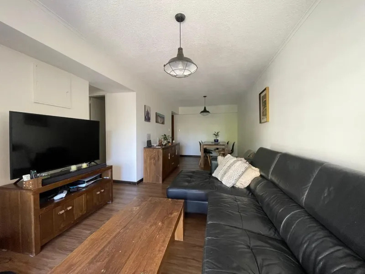 Apartamento ID.6168 - Alquiler Apartamento 2 Dormitorios Punta Carretas cochera