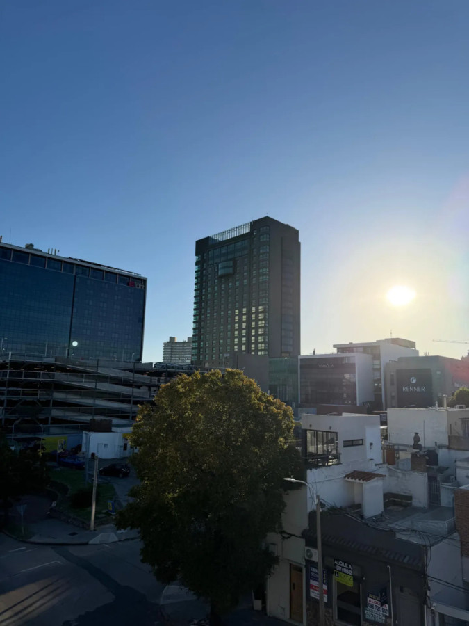 Apartamento ID.6235 - Alquiler Apartamento 1 Dormitorio Punta Carretas con Balcón