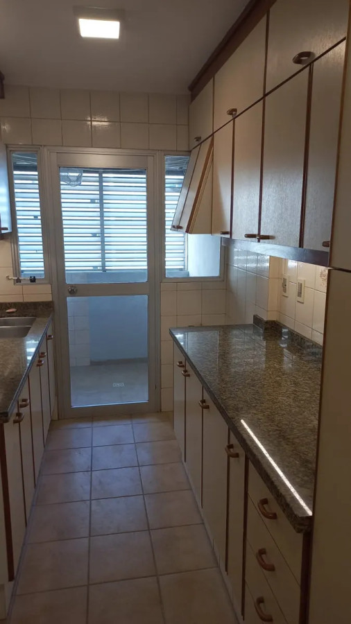 Apartamento ID.5319 - Alquiler Apartamento 3 Dormitorios Cordon con balcon y garaje