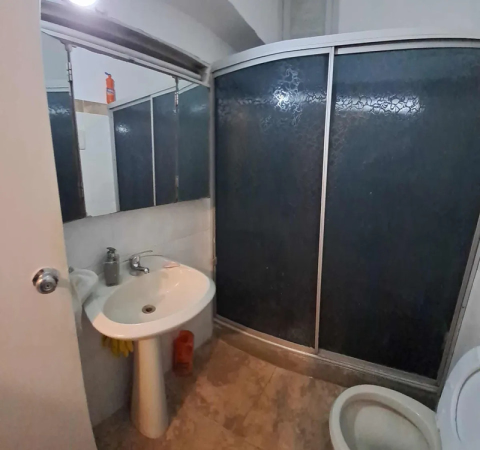 Apartamento ID.4951 - Alquiler o Venta Apartamento 2 Dormitorios Centro con Balcón
