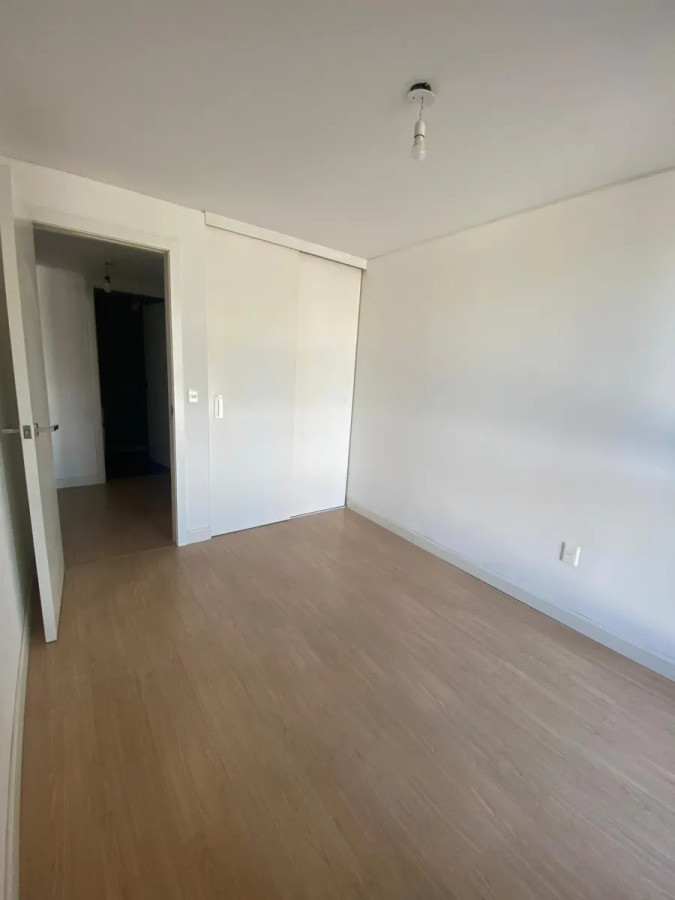 Apartamento ID.5404 - Alquiler o Venta Apartamento 2 Dormitorios Centro con balcon