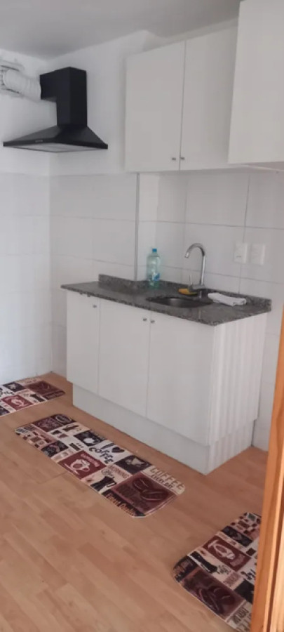 Apartamento ID.5035 - Alquiler Apartamento Monoambiente Buceo con Balcón y Garaje