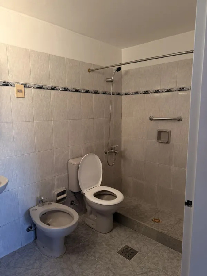 Apartamento ID.6614 - Alquiler Apartamento 2 Dormitorios La Blanqueada 