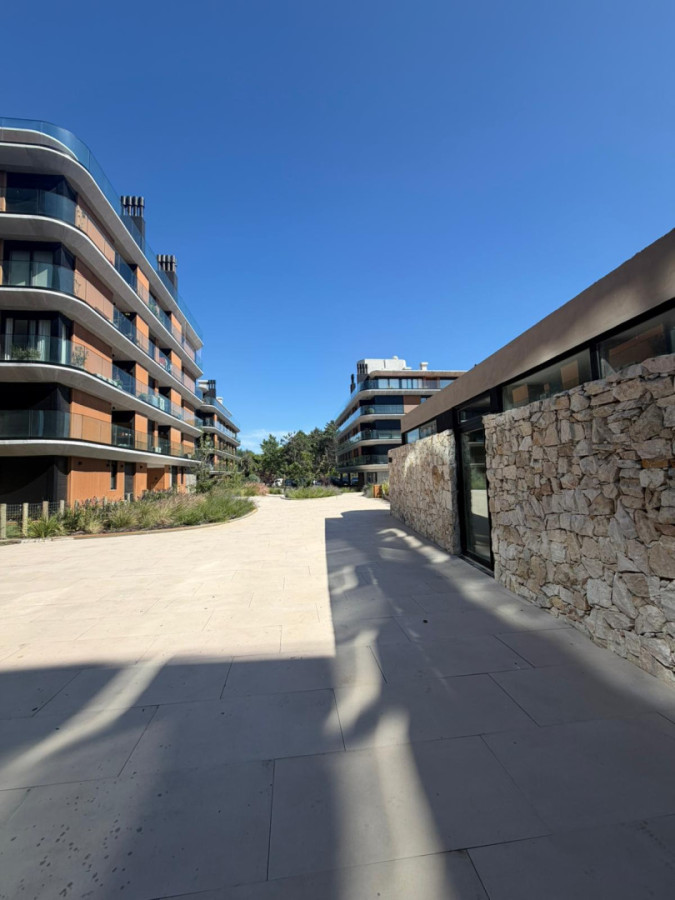 Apartamento ID.5960 - Alquiler Apartamento 1 Dormitorio Costanera Village con Cochera