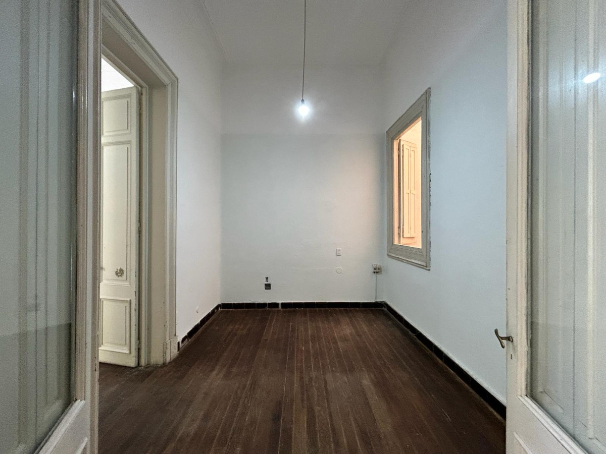 Apartamento ID.2844 - Alquiler Apartamento 4 Dormitorios Centro